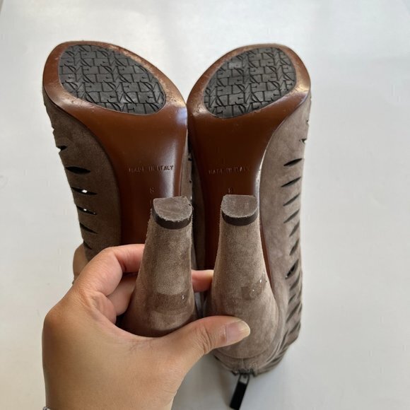 Diane von Furstenberg ‘Alexandria’ Booties Pebble - Picture 7 of 9